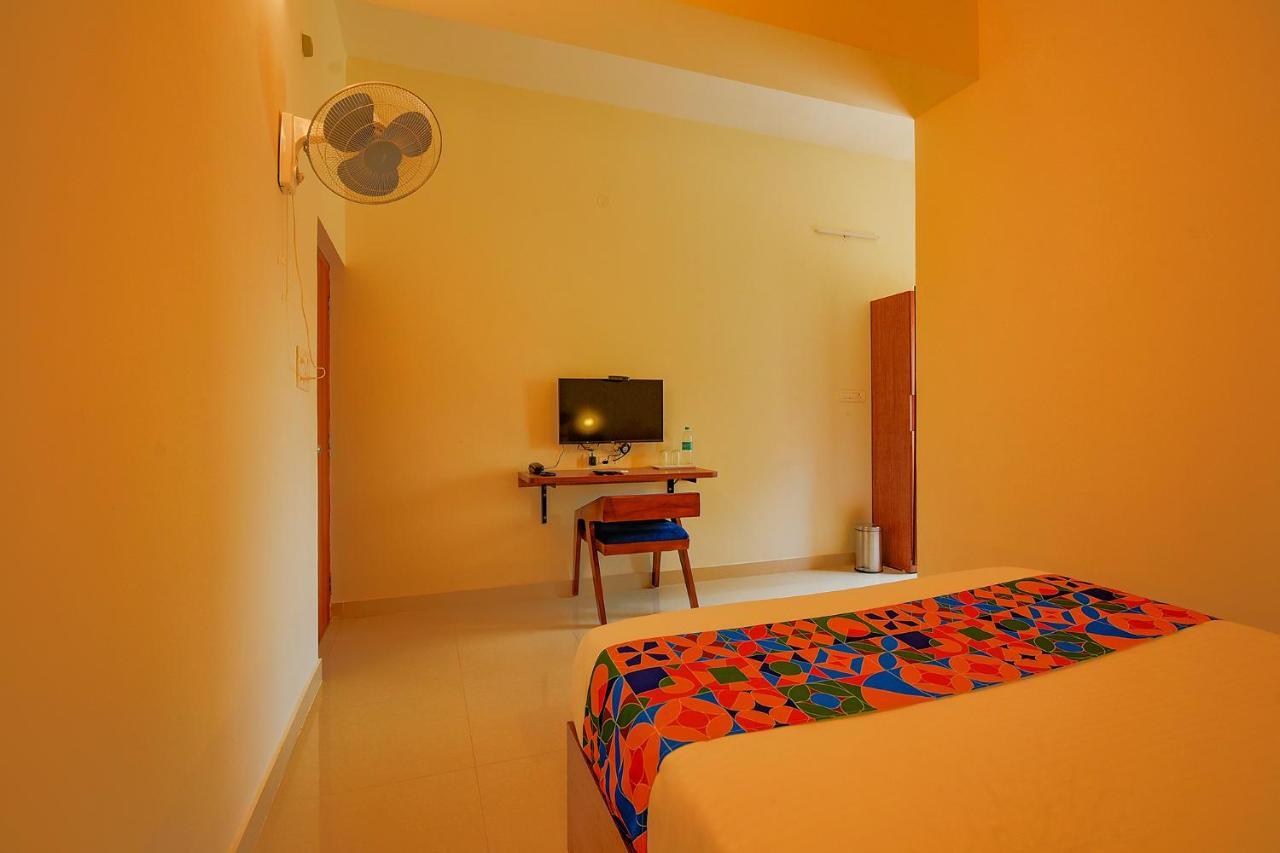 Fabhotel Gr Lake View - Btm Layout Bangalore Dış mekan fotoğraf